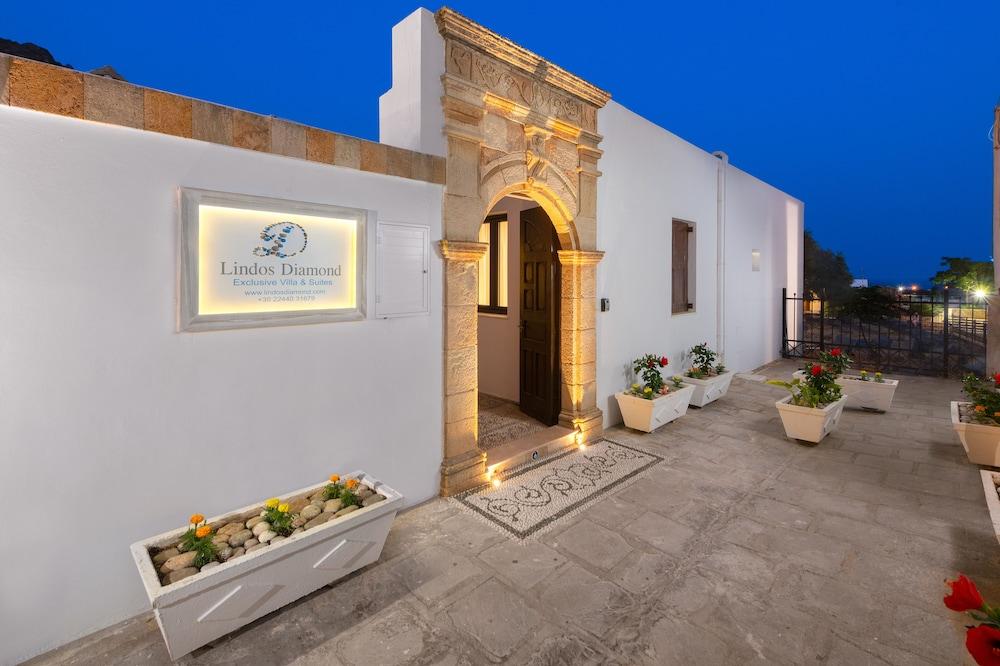 Diamond Exclusive Villa *